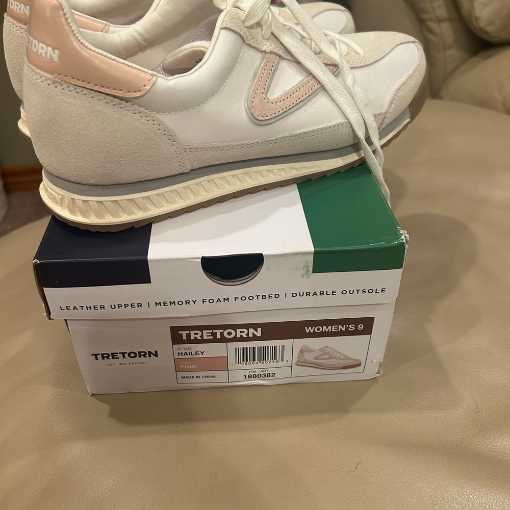 Tretorn Women's Sneakers in Cream and Pink - have never been worn!!!